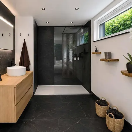 Le Cocon, Jacuzzi Privé Francorchamps Apartamento *